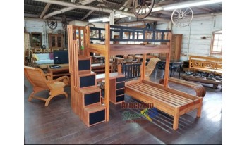 Beliche de madeira com escada lateral gavetas e Escrivaninha  CB05e