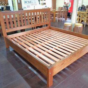 Cama de Madeira modelo CQ30