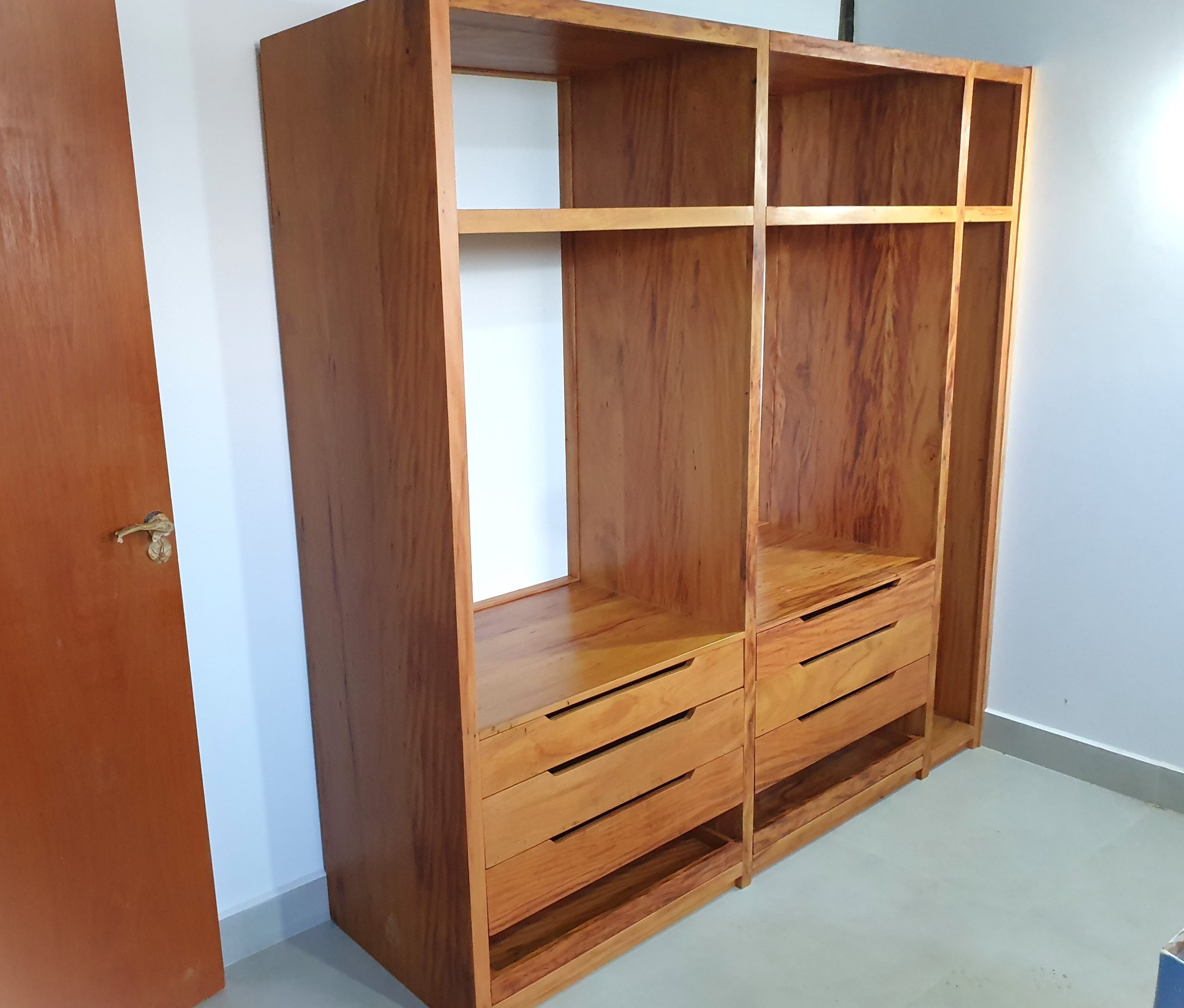 Closet em Madeira Natural CL26 - Imagem 3