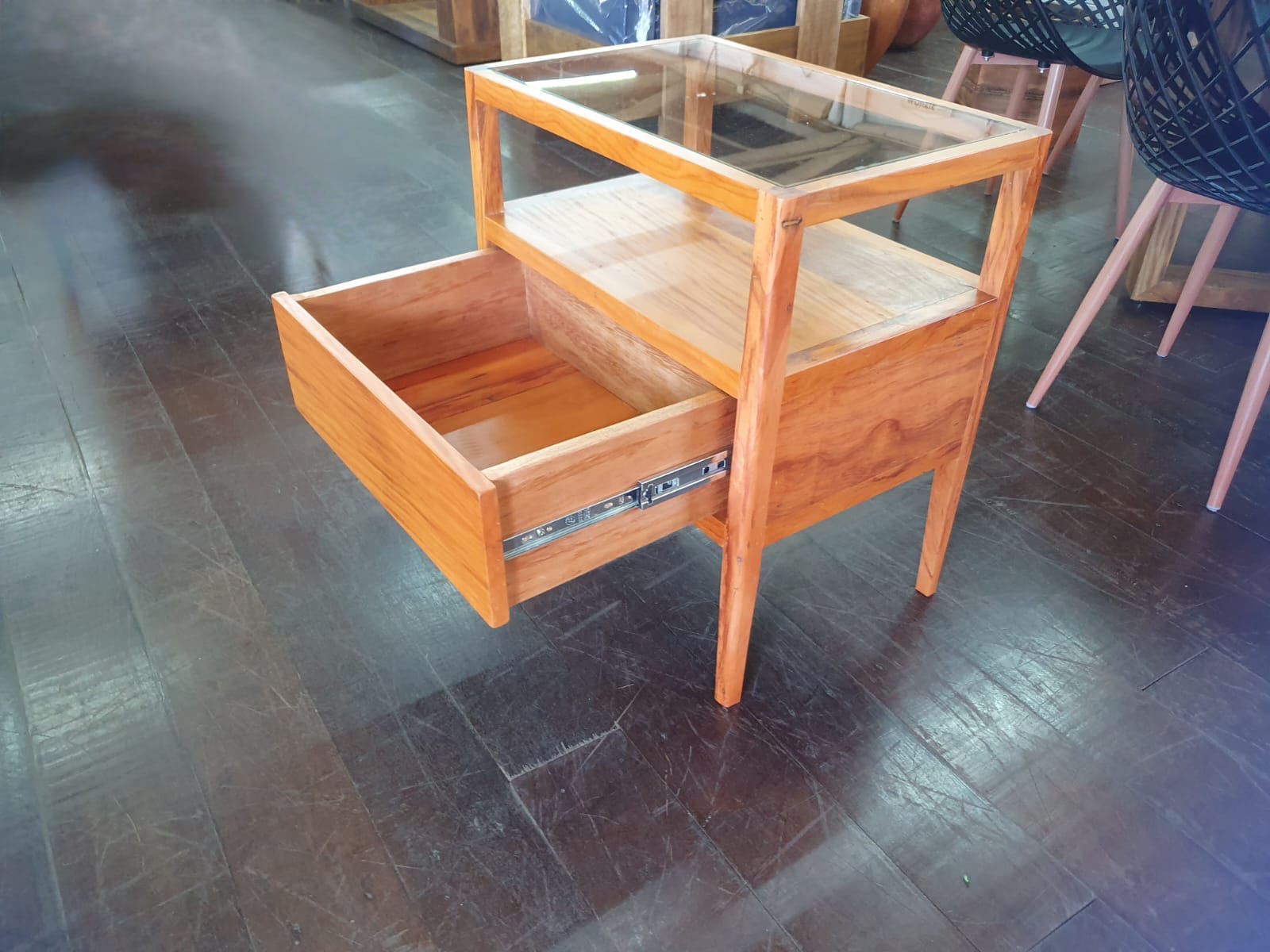Mesa de Cabeceira modelo CR73 - Imagem 3
